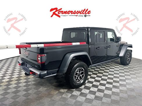 New 2025 Jeep Gladiator Rubicon w/ Convenience Group image 7