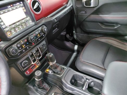 Used 2023 Jeep Wrangler Unlimited Rubicon w/ LED Lighting Group image 27