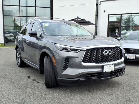 Certified 2023 INFINITI QX60 Luxe AWD/4WD image 3