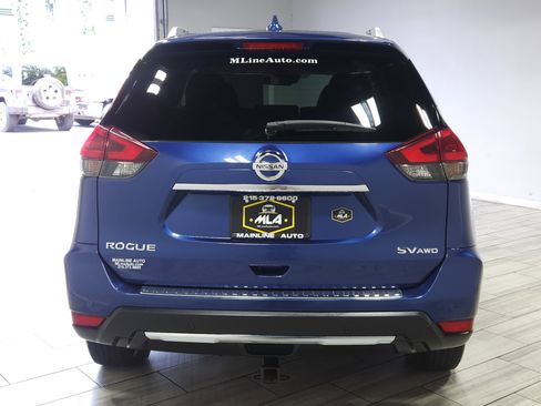 Used 2020 Nissan Rogue SV image 4