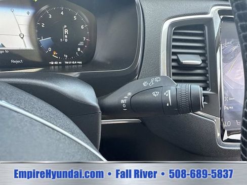 Used 2019 Volvo XC90 T5 Momentum w/ Multimedia Package AWD/4WD image 31