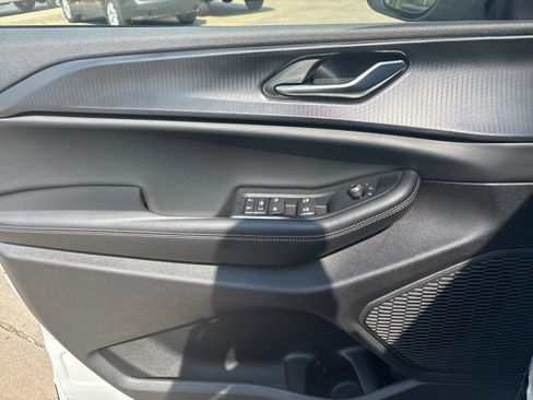 New 2025 Jeep Grand Cherokee Laredo w/ Luxury Tech Group I image 13