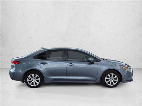 Used 2025 Toyota Corolla LE FWD image 4