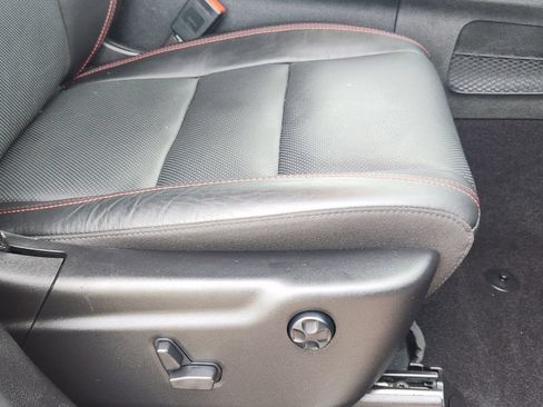 Used 2025 Dodge Durango GT AWD/4WD image 28