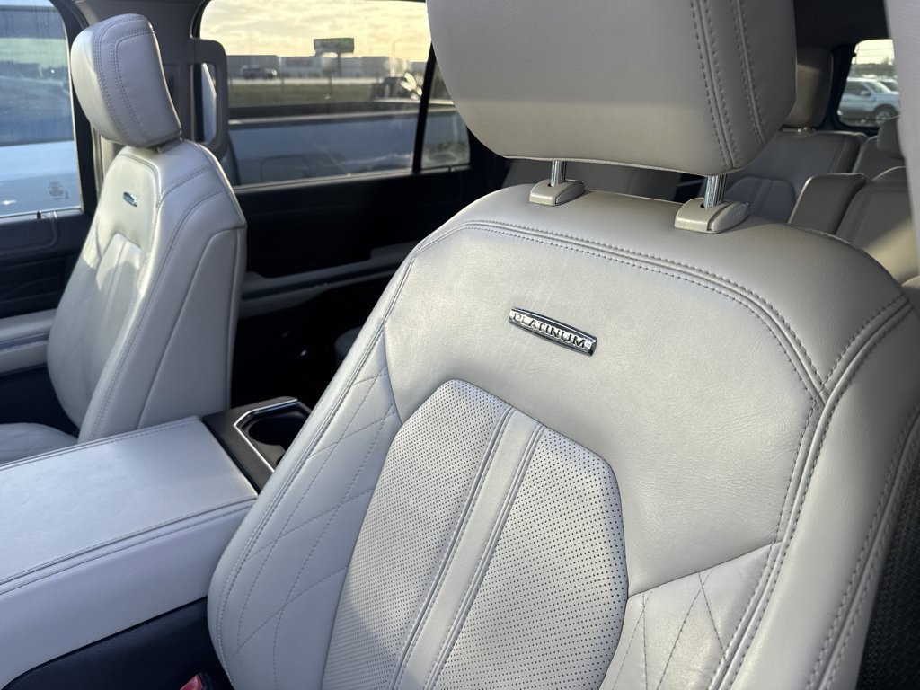 Used 2019 Ford Expedition Max Platinum AWD/4WD image 6