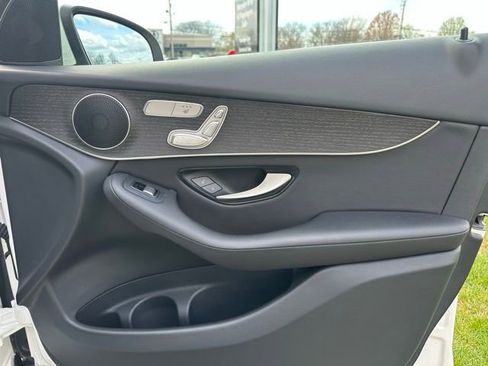 Used 2022 Mercedes-Benz GLC 300 4MATIC image 26