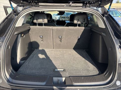 Used 2025 Chevrolet Trax LT image 36