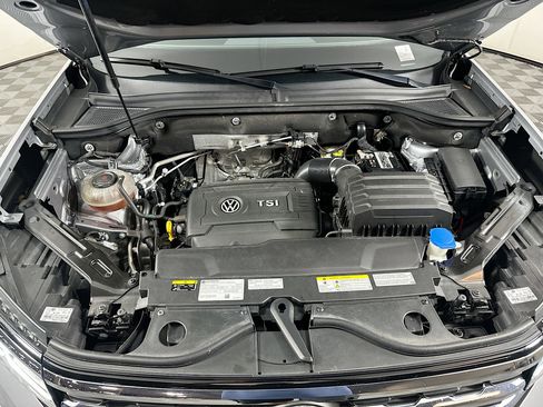 Used 2022 Volkswagen Atlas Cross Sport SEL image 32