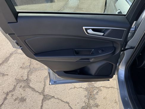 Used 2024 Ford Edge SEL image 25