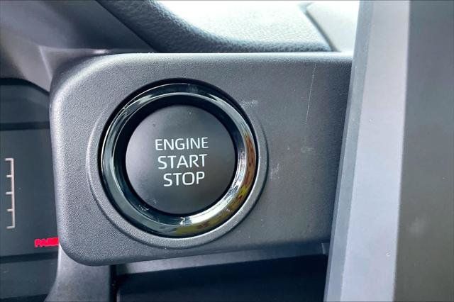 Certified 2026 Toyota Tacoma SR5 AWD/4WD image 32