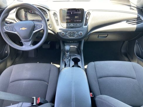 Used 2023 Chevrolet Malibu LT FWD image 15