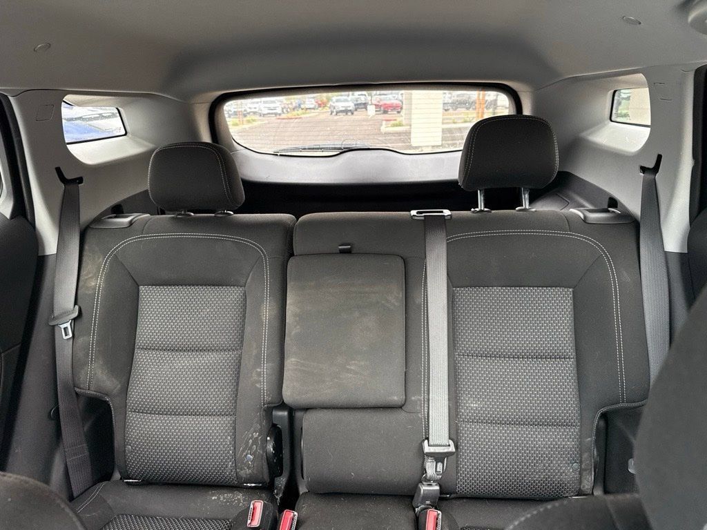 Used 2024 GMC Terrain SLE FWD image 6