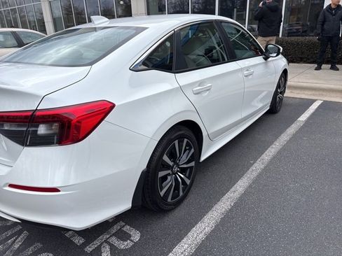 Used 2023 Honda Civic EX image 13