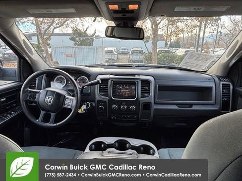 Used 2013 RAM 2500 Tradesman w/ Chrome Appearance Group image 25