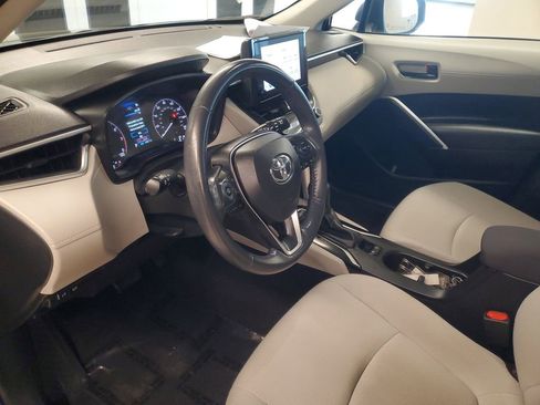 Used 2023 Toyota Corolla Cross LE image 15