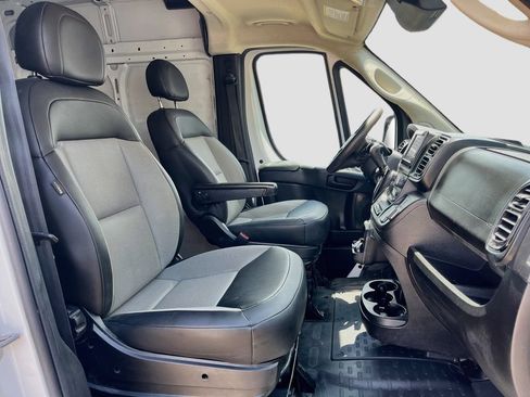 Used 2025 RAM ProMaster 2500 w/ Convenience Group FWD image 23