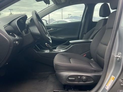 Used 2024 Chevrolet Malibu LT image 23
