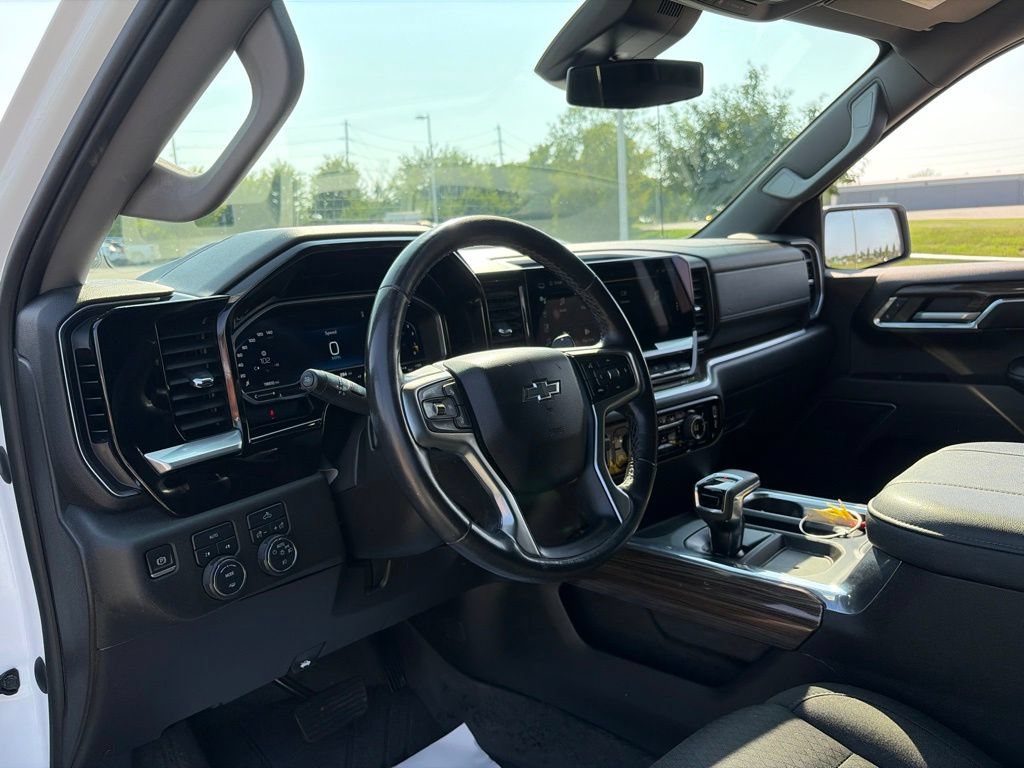 Used 2023 Chevrolet Silverado 1500 RST AWD/4WD image 46