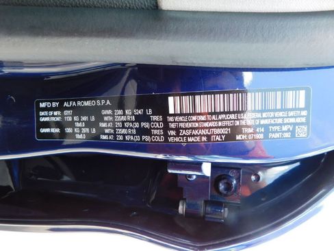 Used 2018 Alfa Romeo Stelvio AWD image 22