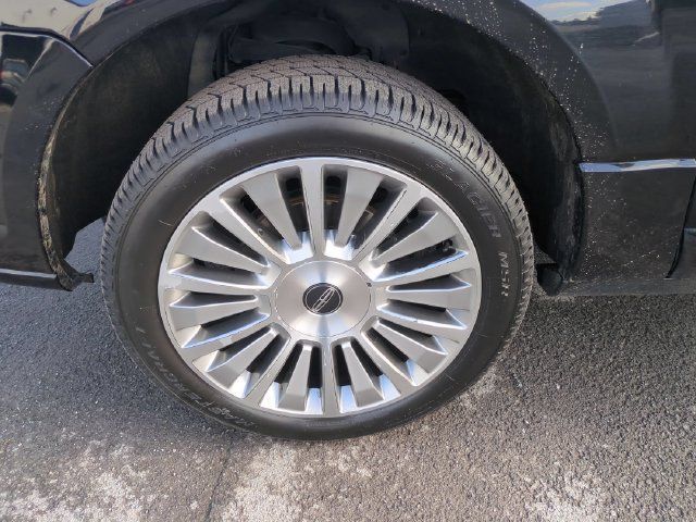 Used 2017 Lincoln Navigator L Reserve AWD/4WD image 23