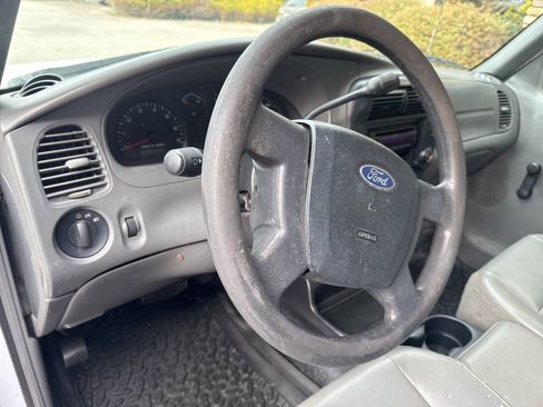 Used 2011 Ford Ranger XL image 13