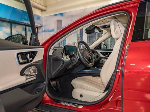 Certified 2025 Mercedes-Benz E 450 4MATIC All-Terrain Wagon image 13