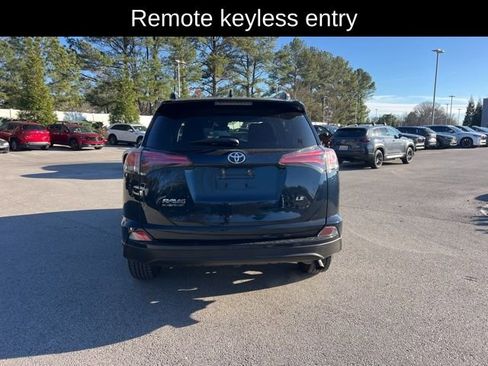 Used 2018 Toyota RAV4 LE image 4