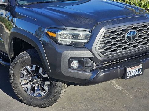 Used 2023 Toyota Tacoma TRD Off-Road image 4