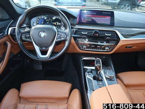Used 2018 BMW 540i xDrive w/ Premium Package image 13