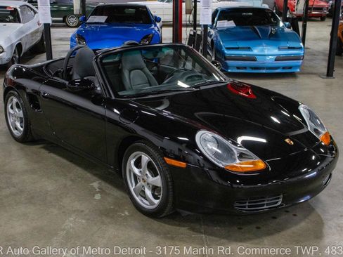 Used 2001 Porsche Boxster image 10
