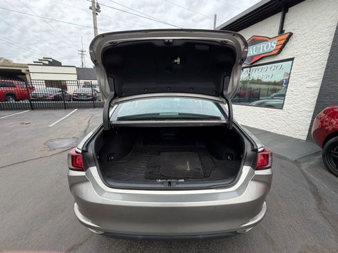 Used 2020 Lexus ES 350 w/ Premium Package image 22