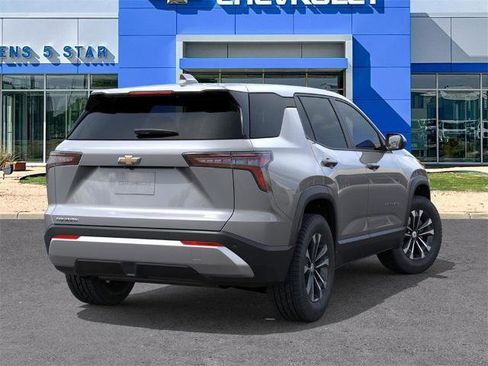 New 2026 Chevrolet Equinox LT image 4