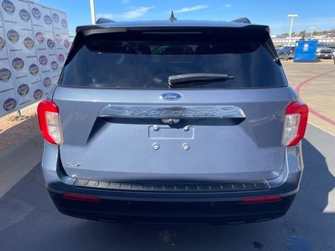Certified 2021 Ford Explorer XLT image 5