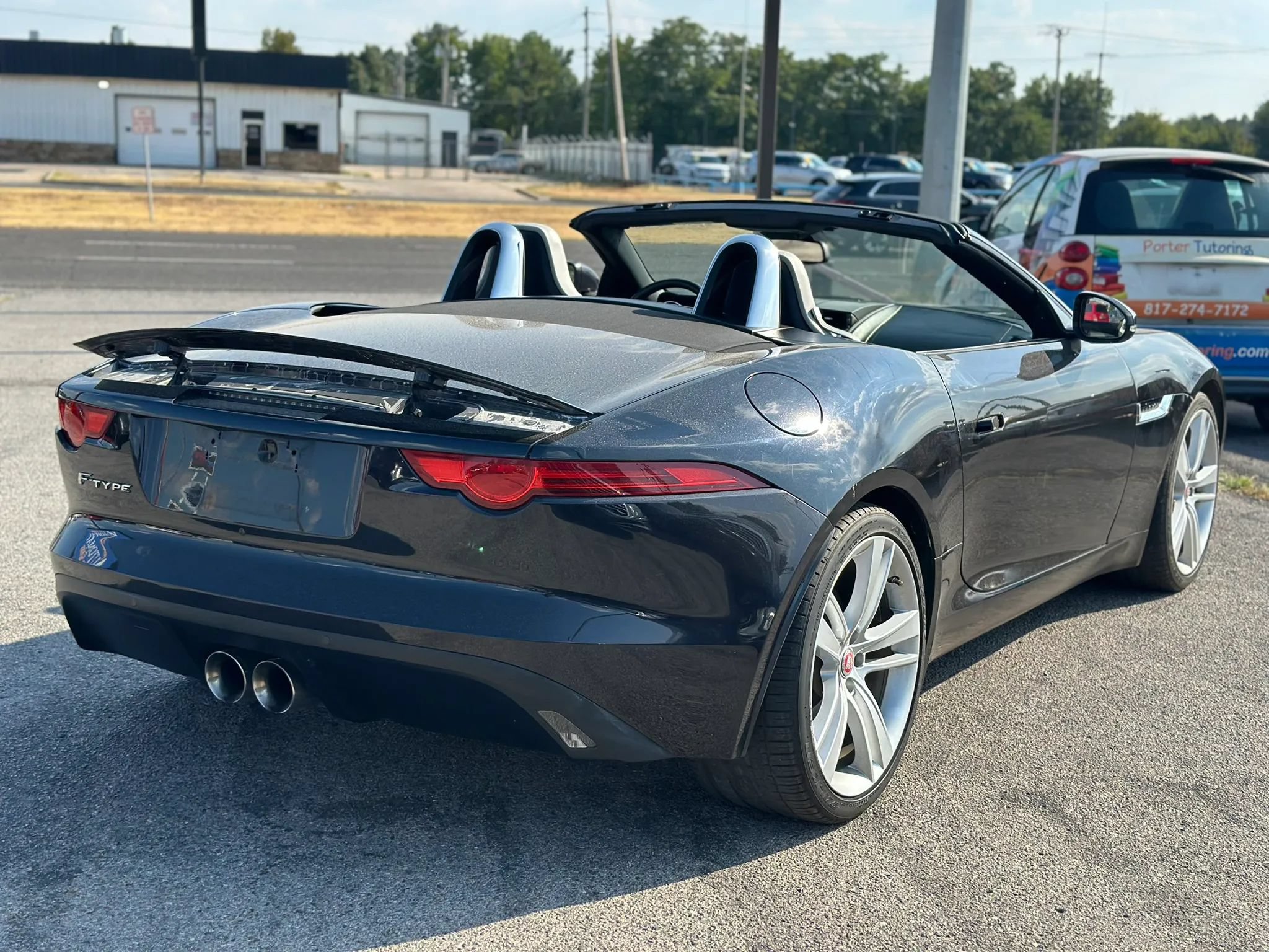 Used 2016 Jaguar F-TYPE Convertible RWD image 10