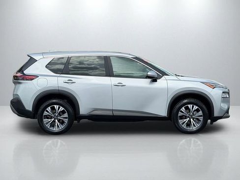 Used 2023 Nissan Rogue SV image 8