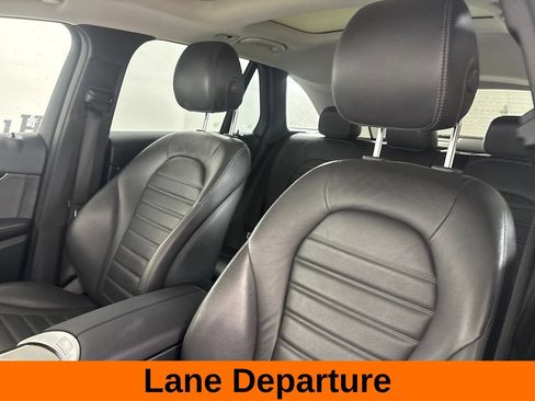 Used 2021 Mercedes-Benz GLC 300 4MATIC image 13