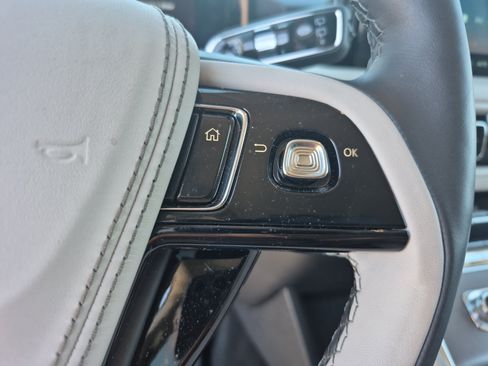 Used 2026 Lincoln Aviator AWD w/ Jet Appearance Package image 27