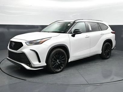 Used 2023 Toyota Highlander XSE
