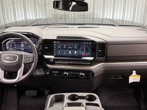 Used 2025 GMC Sierra 2500 SLE w/ SLE Value Package; image 43