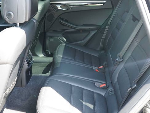 Used 2017 Porsche Macan S AWD/4WD image 21