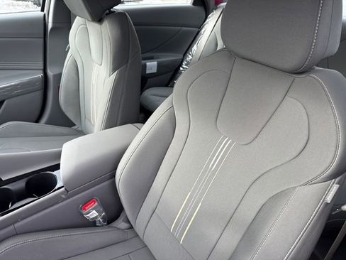 New 2026 Hyundai Elantra SEL Sport image 24