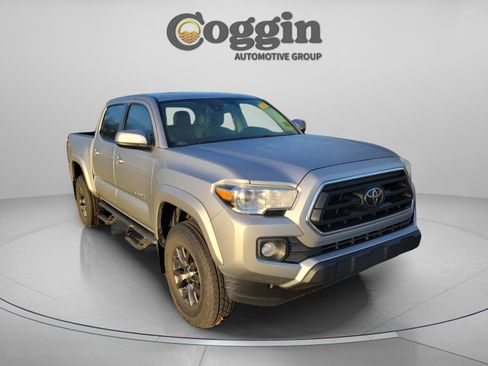 Used 2021 Toyota Tacoma SR5 image 4