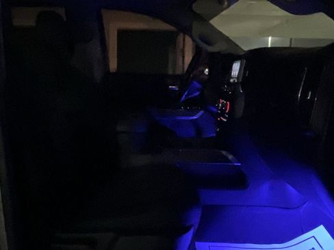 Used 2020 Chevrolet Silverado 1500 LT Trail Boss image 14