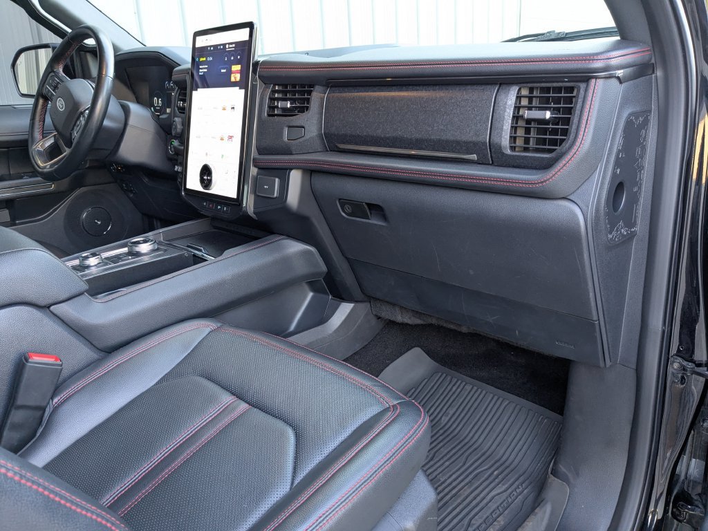 Used 2023 Ford Expedition Limited AWD/4WD image 33