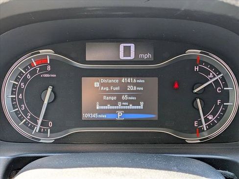 Used 2017 Honda Pilot LX image 12