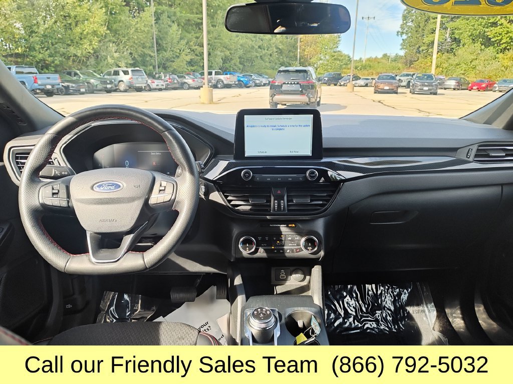 Used 2025 Ford Escape ST-Line Select AWD/4WD image 14