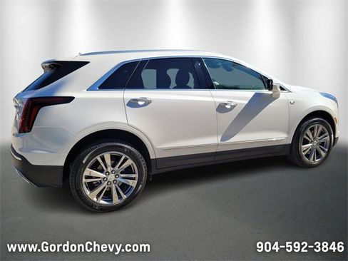 Used 2025 Cadillac XT5 Premium Luxury image 5