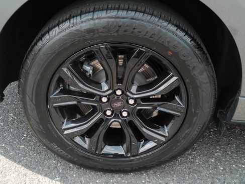 Used 2023 Ford Edge SE w/ Black Appearance Package AWD/4WD image 30