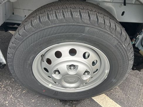 New 2025 Ford Transit 250 148 Medium Roof Extended AWD w/ Load Area Protection Package image 17