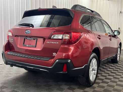 Used 2018 Subaru Outback 2.5i Premium AWD/4WD image 4